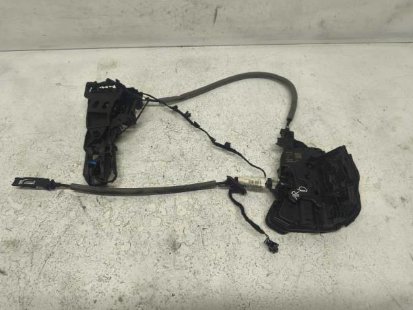 SERRURE DE PORTE ARRIERE DROIT VW - Vue 1